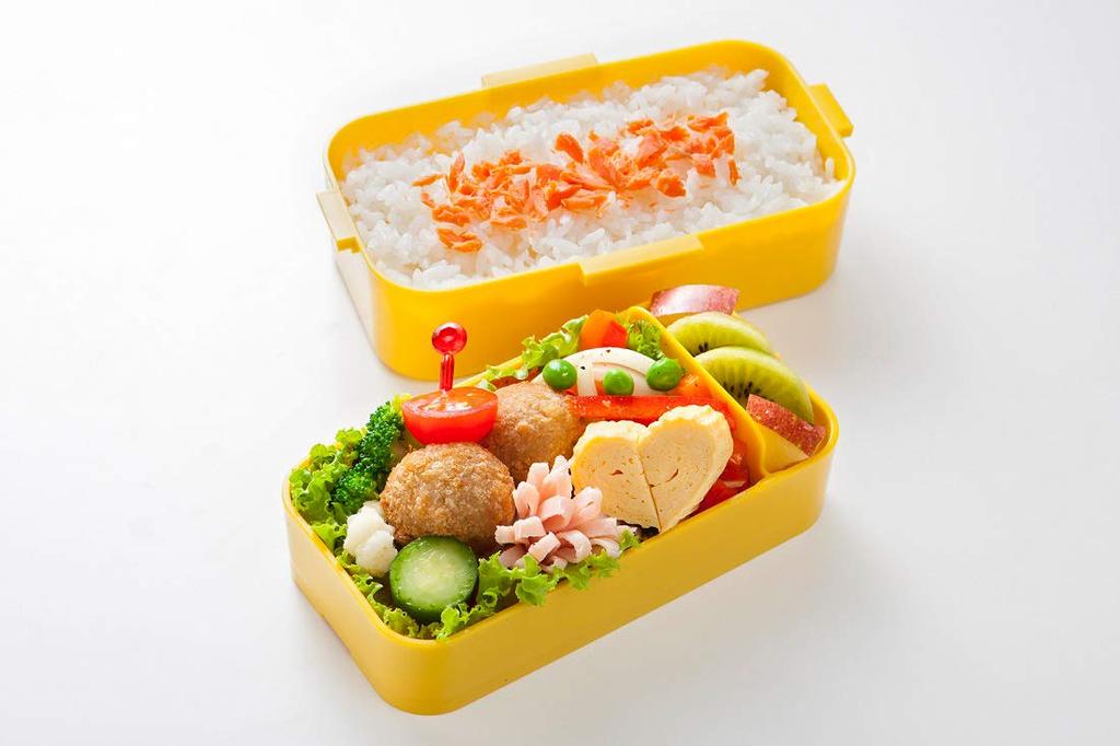 Skater Softly Serving Bento Mitsumaru Made In PFLW4 Dome-Shaped Lid, Two-Tier Box, 600ml, Garden, Disney, Japan,