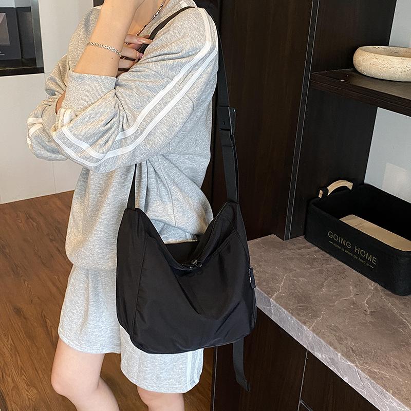 New Original Simple Versatile Canvas Bag Women's Large Capacity Crossbody Shoulder Bag College Student Class Commuter Bag