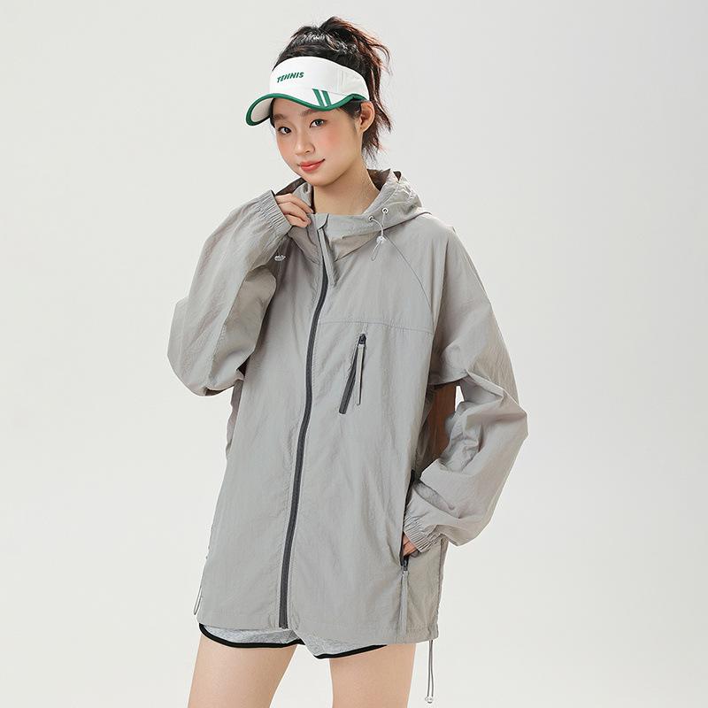 Sunshade ice silk sunscreen clothing upf10 + breathable and light UV protection hooded sunscreen clothing outdoor fishing skin clothing