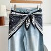 Black and white retro cashew flower triangle scarf silk scarf female Korean version temperament versatile stacked wear waist fart curtain bag head