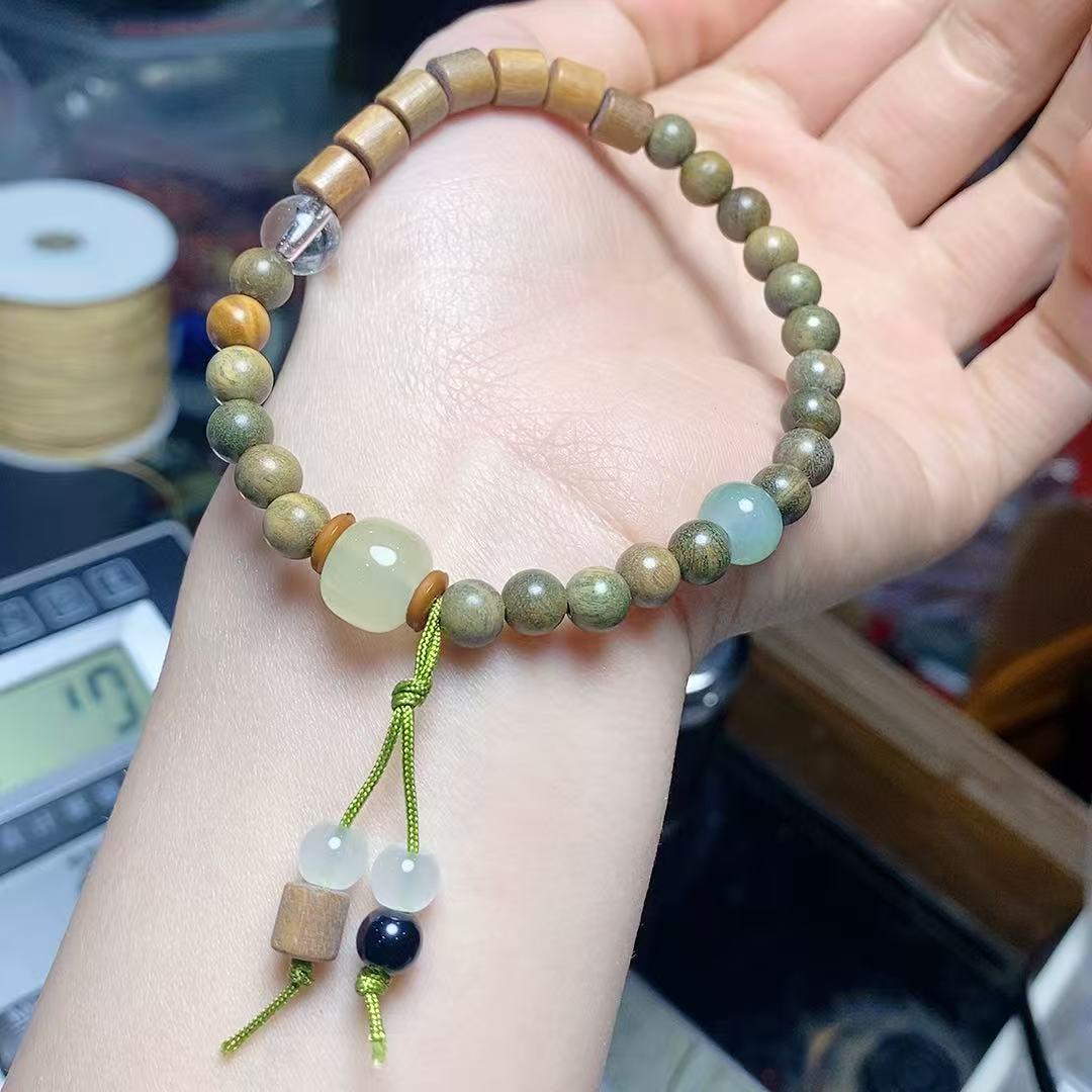 Green Sandalwood Zodiac Bracelet - Personalized Unisex Design