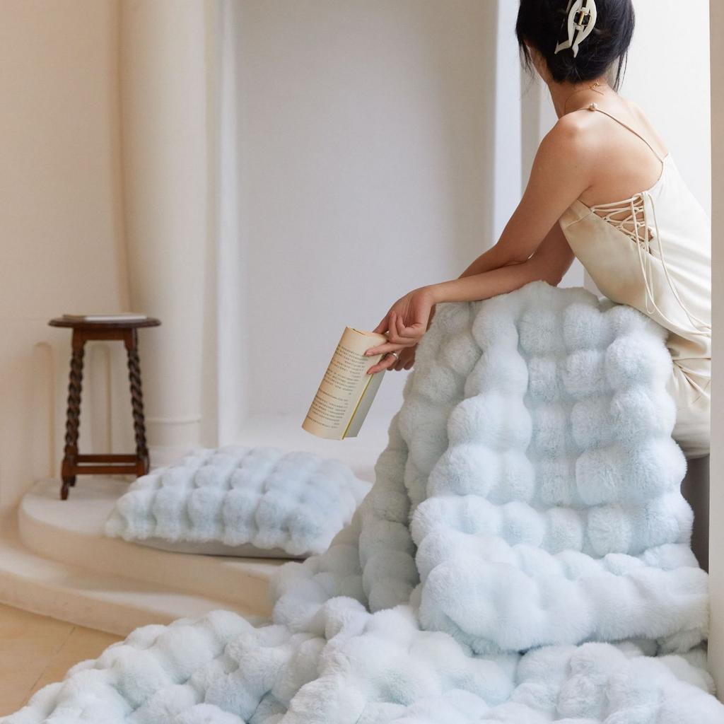 Blanket Imitation Rabbit Blanket, Bubble Velvet Blanket, Double-sided Thick Office Nap Blanket, Sofa Cover Blanket