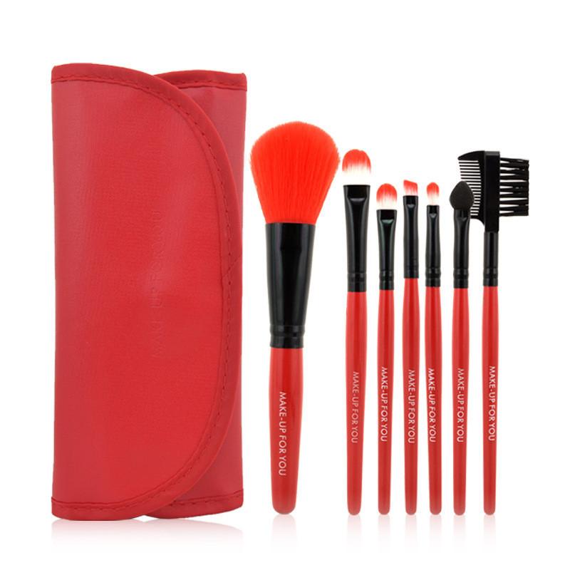 Luxurious 7pcs Makeup Brushes Set With Soft Artificial Fibers And Wooden Handles