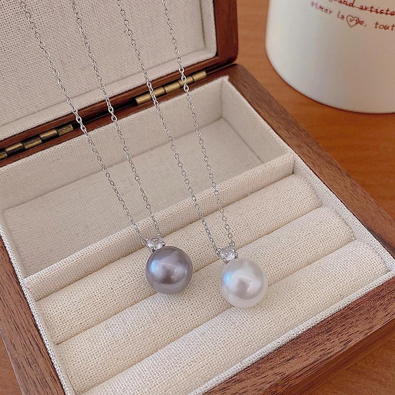 BLINGBAY Women's New Pendant Necklace Simple Creative High-end Clavicle Chain Light Luxury Accessories Girls Party Jewelry Gifts