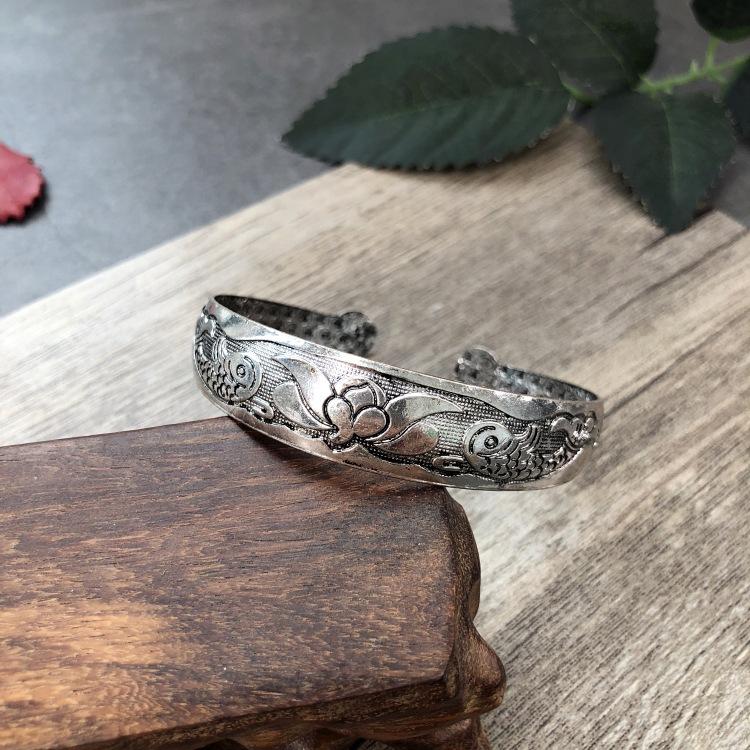 Retro Silver Bracelet, the Republic of China Nostalgic Personality Fashion Versatile Bracelet Women's Silver Accessories