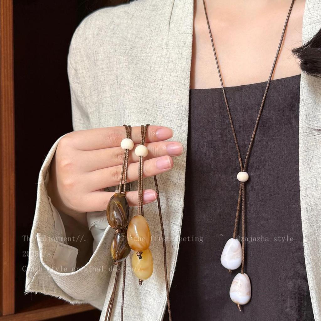Ethnic Gradient Acrylic Water Drop Pendant Necklace - Light Luxury Adjustable Clavicle Chain for Women