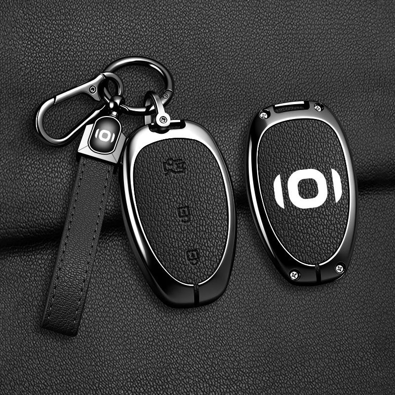 Qiyuan A07 Bluetooth Car Key Case - Stylish Metal Hanging Bag for Men and Women