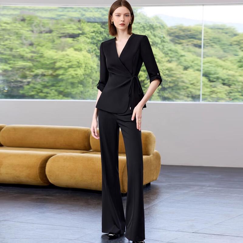 Женский летний черный глянцевый плиссированный костюм-тройка с рукавом 3/4 TROMAN S