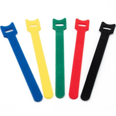 50 ks Opakovaně použitelných stahovacích pásků na suchý zip, Upevňovací popruhy, Víceúčelové organizéry kabelů pro počítač/TV/elektronická zařízení