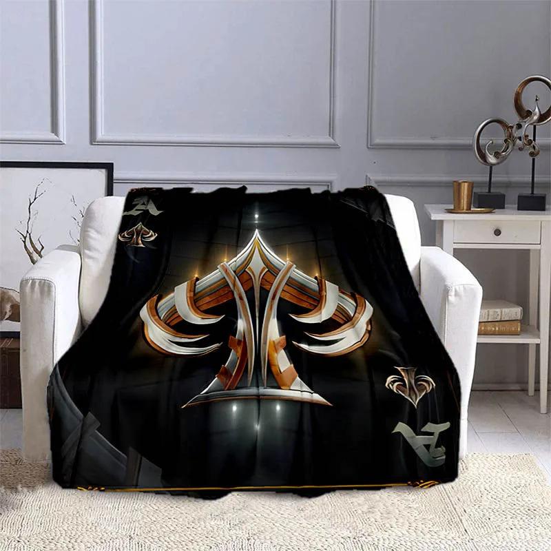Playing card printing flannel blanket thermal blanket soft and comfortable home blanket universal in all seasons