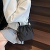 Large Capacity Drawstring Shoulder Bag Women's Lightweight Tote Bag Commuter Crossbody Bag
