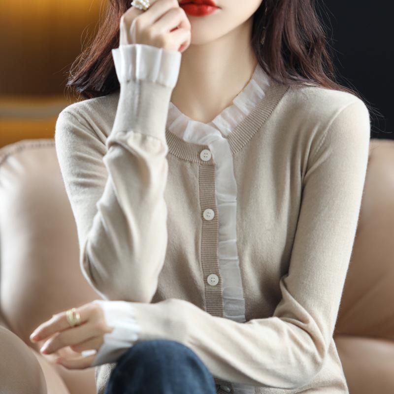 New Sweater Knitted Cardigan Jacket Bottoming Shirt Women's Fashion Short Top Fashionable Outer Thin