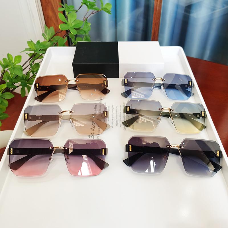Modern Oversize Rimless Sunglasses For Men And Women Stylish Square Frameless Female Glasses Brand UV400