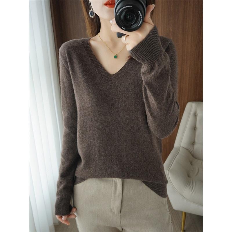 Women's Autumn And Winter Long Sleeved Knitted Top Base Shirt