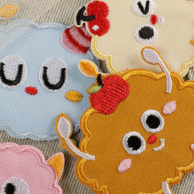 Self-Adhesive Cartoon Animal Patch for Shoes, Hats, Bags, and Clothing