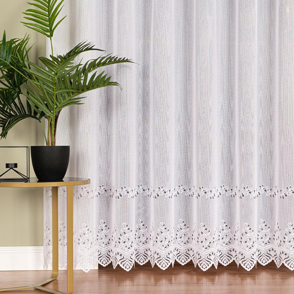 Jagoda - Firanka Gotowa Żakardowa Z Prostym Dołem - 400X250 Cm - Biały