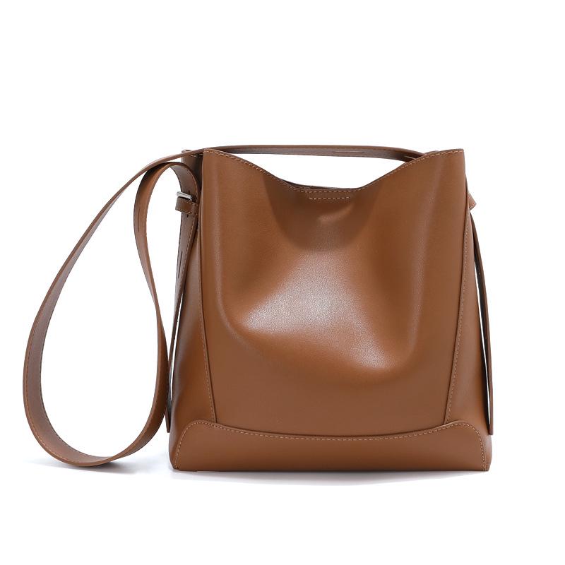 

Women s Versatile Large Genuine Leather Crossbody Bag 25 x 10 x 25 cm