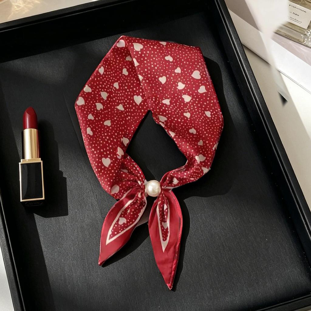 New lazy silk scarf versatile big bead magnetic buckle temperament fashionable foreign style spring and autumn summer women's necklace small silk scar