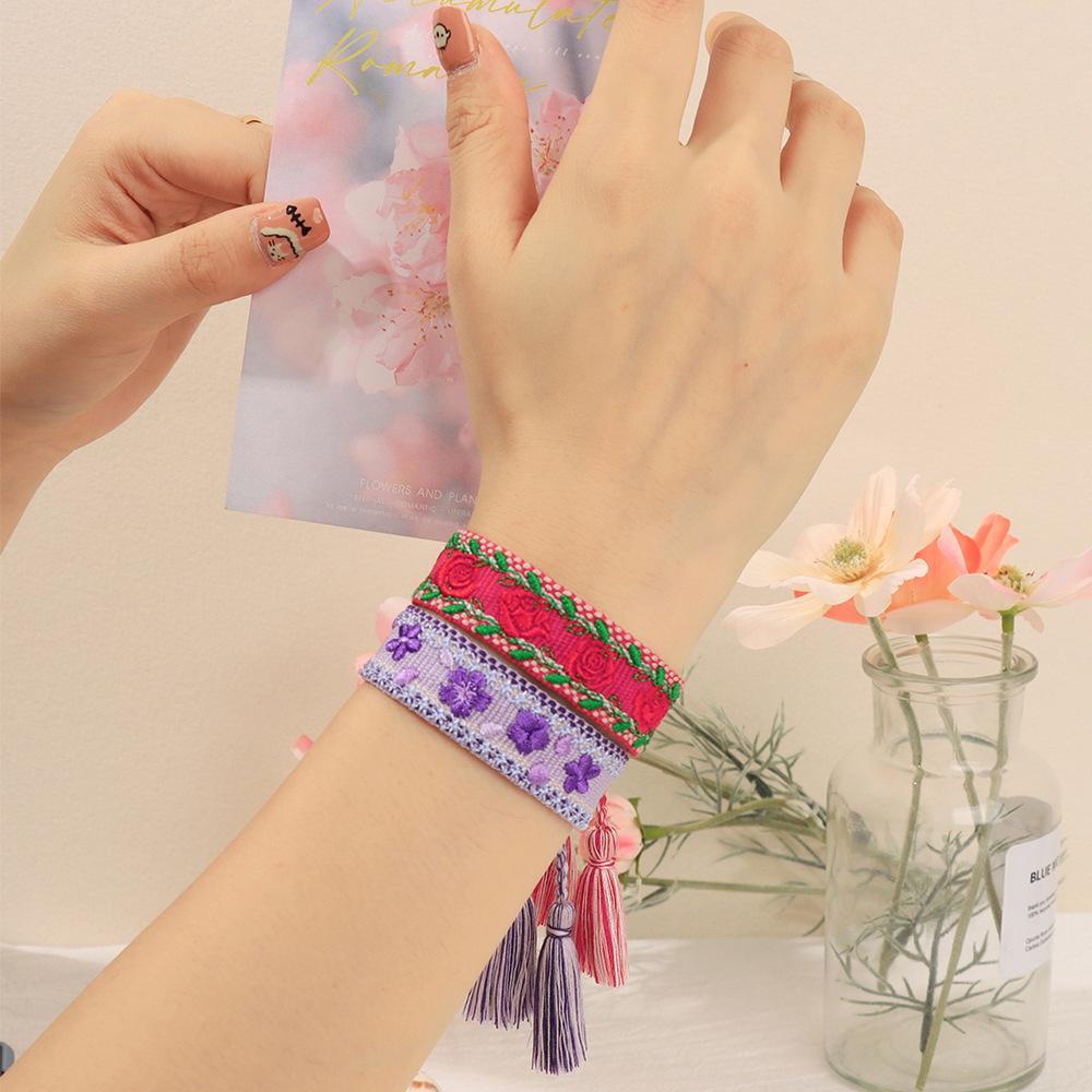 Handmade Floral Embroidery Tulip Bracelet with Unique Rope Chain Design