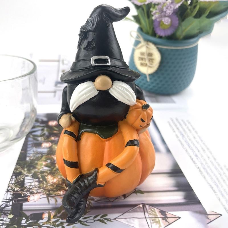 Halloween Pumpkin Gnomes with Witch Hat Miniature Ornament Resins Craft Figurine Ornament for Home Garden Decoration