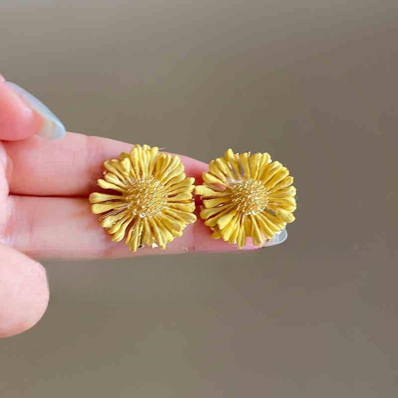 

Серьги-пусеты Lafite flower, нишевый дизайн, свежие и милые, модные и универсальные, изысканные серьги высокого класса