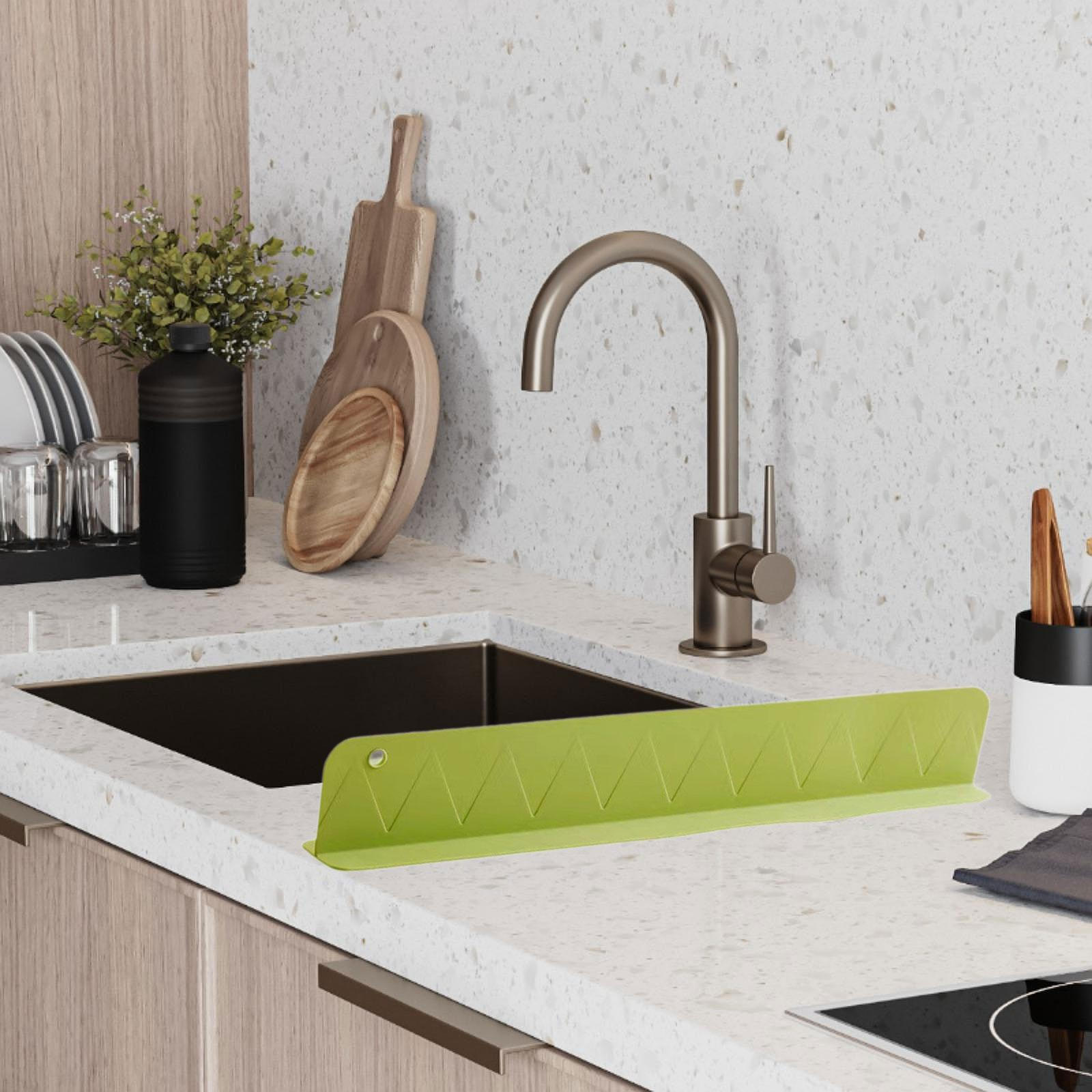 

Guard Made of , Non-slip, Suction Cup, Water Barrier Strip, for The Household Kitchen зелений