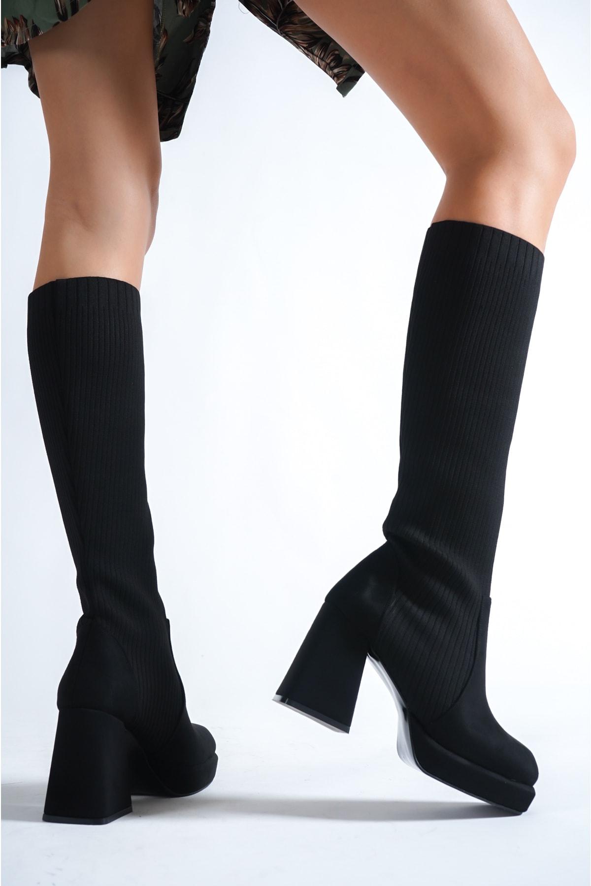 

Женские модные черные ботинки на каблуке