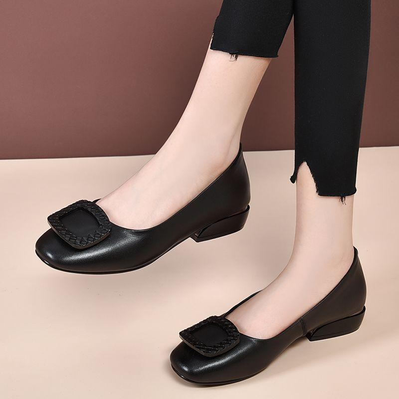 Leather Thick Heel Single Shoes Women's Spring and Autumn New Light Mouth Low Heel Grandma Shoes Red Work Shoes Long Standing Not Tired Women's Shoes