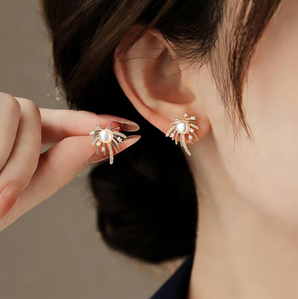 Korean Elegant Firework Pearl Stud Earrings - Exquisite Rhinestone Luxury Fashion Accessories for Women