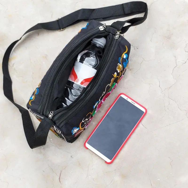 Yogodlns Taška přes rameno v etnickém stylu Yunnan Vyšívaná květinová taška Plátěná taška Volný čas Jednoduchá dámská třívrstvá taška přes rameno