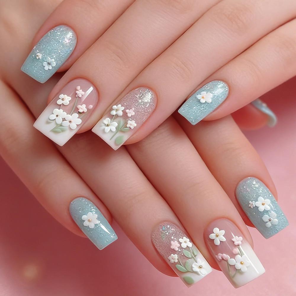 Синие Градиентные Цветочные Накладные Ногти Весна/Лето - 24 шт. Глянцевые с Золотой Фольгой и Стразами