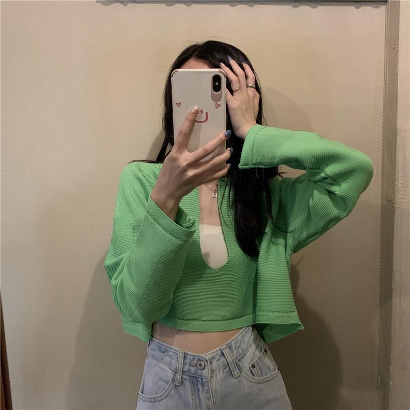 V-neck Sweater for Women In Autumn New Korean Version Long-sleeved Sweater Short Student Thin Versatile Top