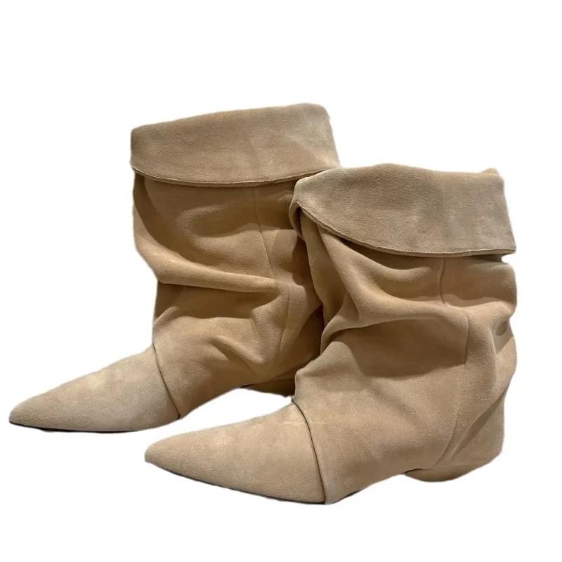 Small Niche Pleated Pile Boots for Women 2025 New Autumn and Winter Cat Heel Short Shoes Pointed Western Cowboy Boots Women's