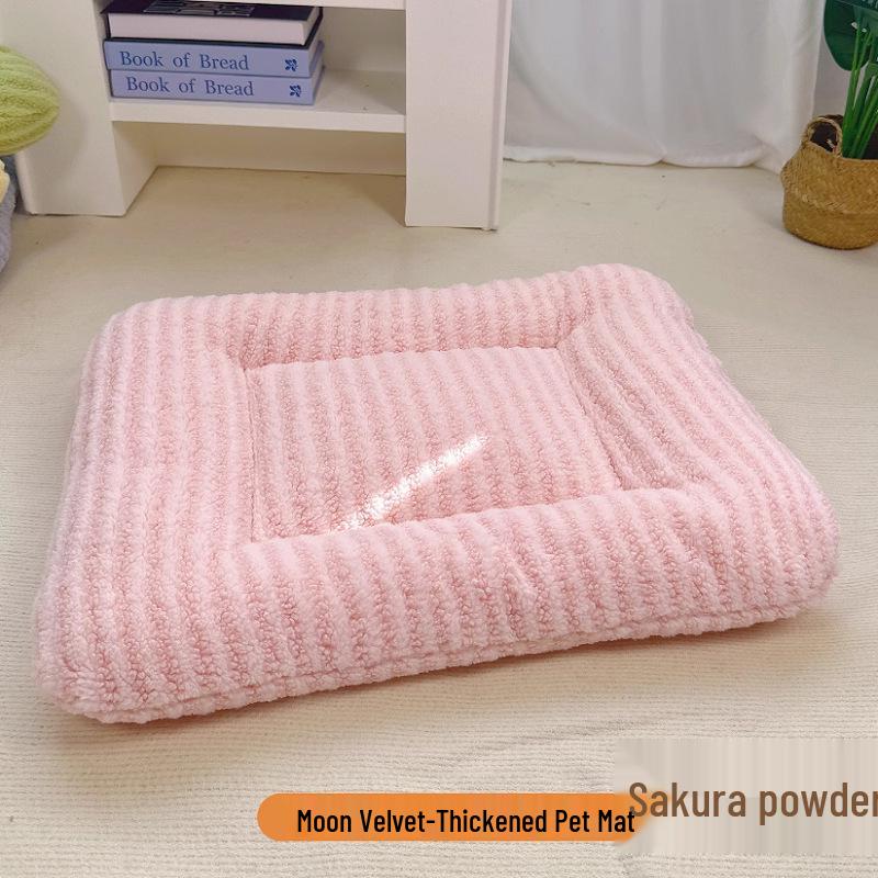 Universal Large Winter Plush Pet Bed Mat - Thick, Warm Sleeping Pad for Cats & Dogs