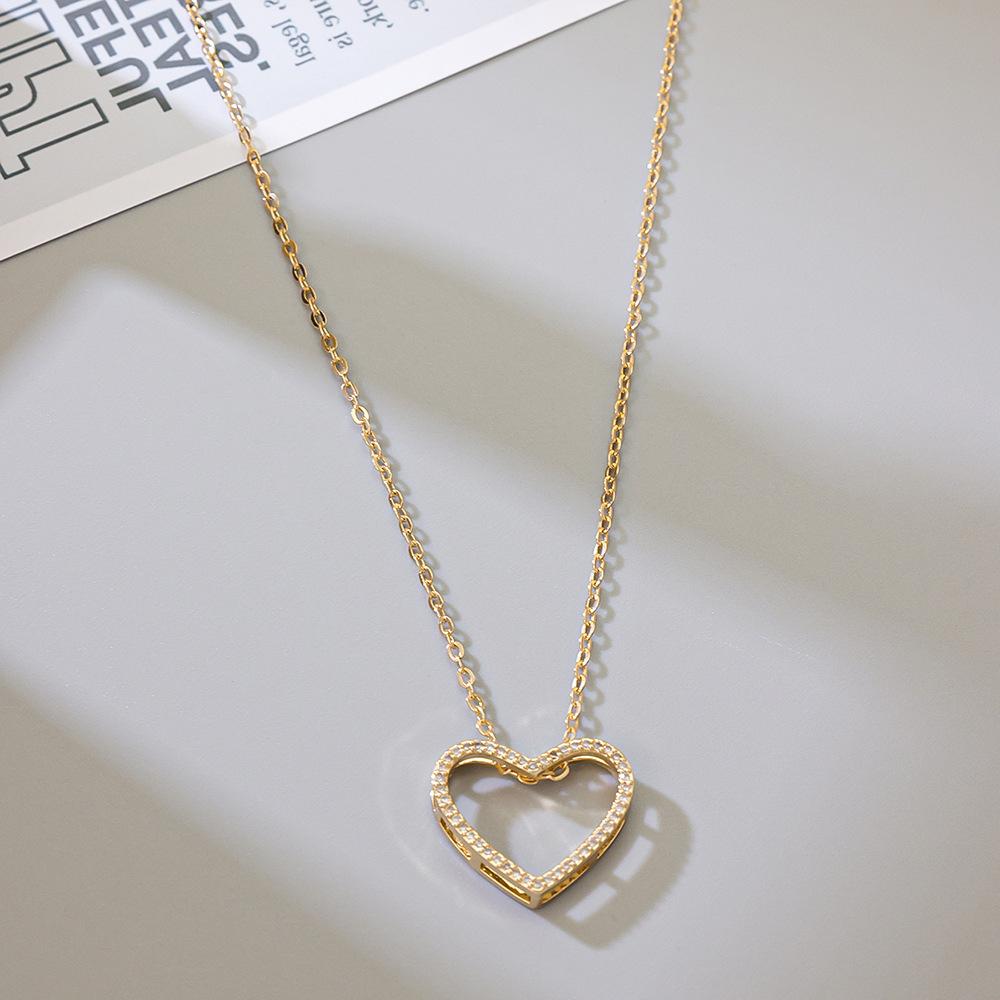 Heart Necklace with Full Diamond Alloy - Sweet European & American Clavicle Chain for Women