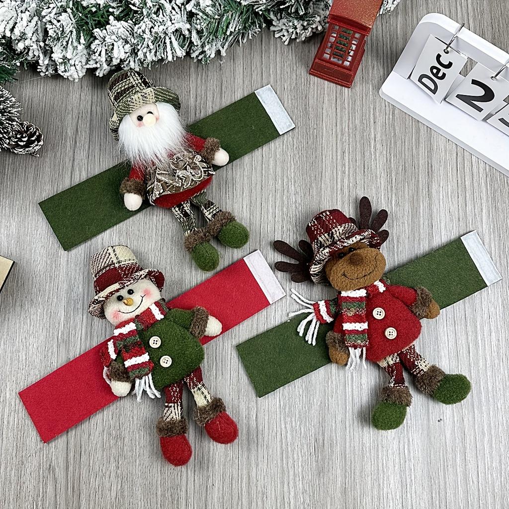 1pc of Christmas retro checkered curtain buckle, elderly snowman curtain holder, holiday decoration window decoration