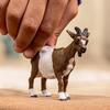 Figurine Chèvre - SCHLEICH - 14887 - Marron - Pelage Blanc - Yeux Jaunes