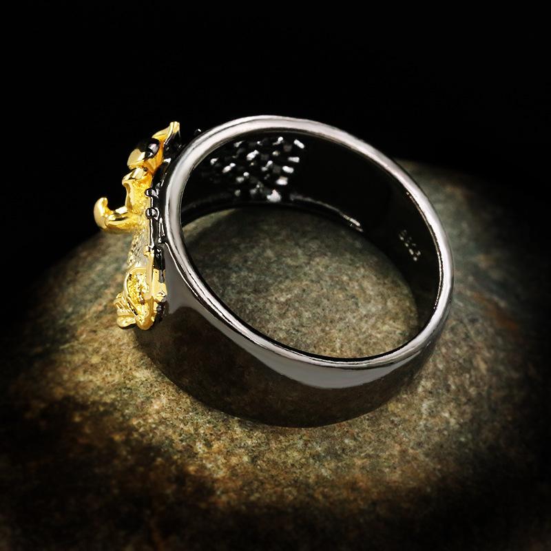 Blomster hule armbånd innlagt med AA Zircon Black Gold Tofarget kvinners ring