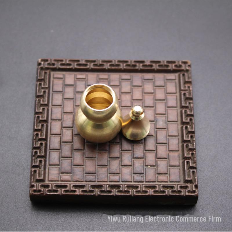 Large Brass Round Gourd Keychain Pendant for Car Accessories