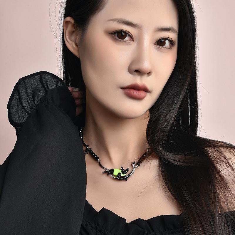 Unique German Style Cat Themed Necklace For Women With Mixed Material And 18k Pendant