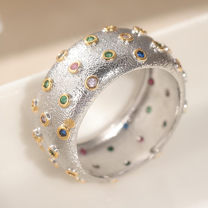 Elegancki Szeroki Pierścionek dla Kobiet Błyszczące Akcenty Cyrkonii do Codziennego Noszenia Imprez, Luksusowy Dodatek Biżuteryjny Elegancki Design Pierścionka