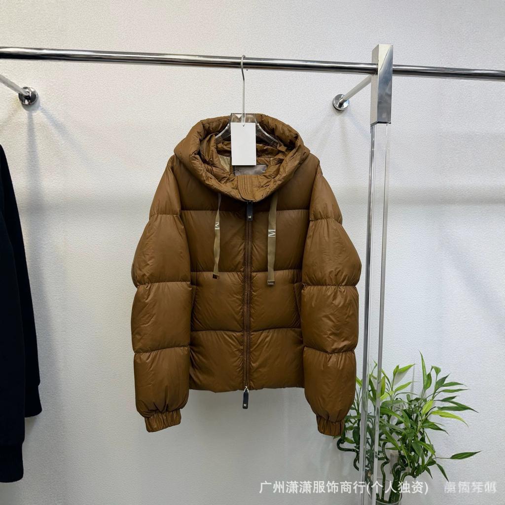 Winter new European station European and American style Max short hooded white duck down jacket webbing drawstring to keep warm outside