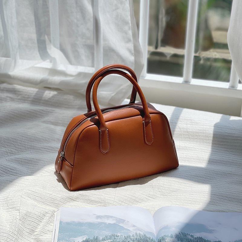 

Fashionable Boston Style Tote Bag Large Size Pu Material Ideal For Office Use Brown