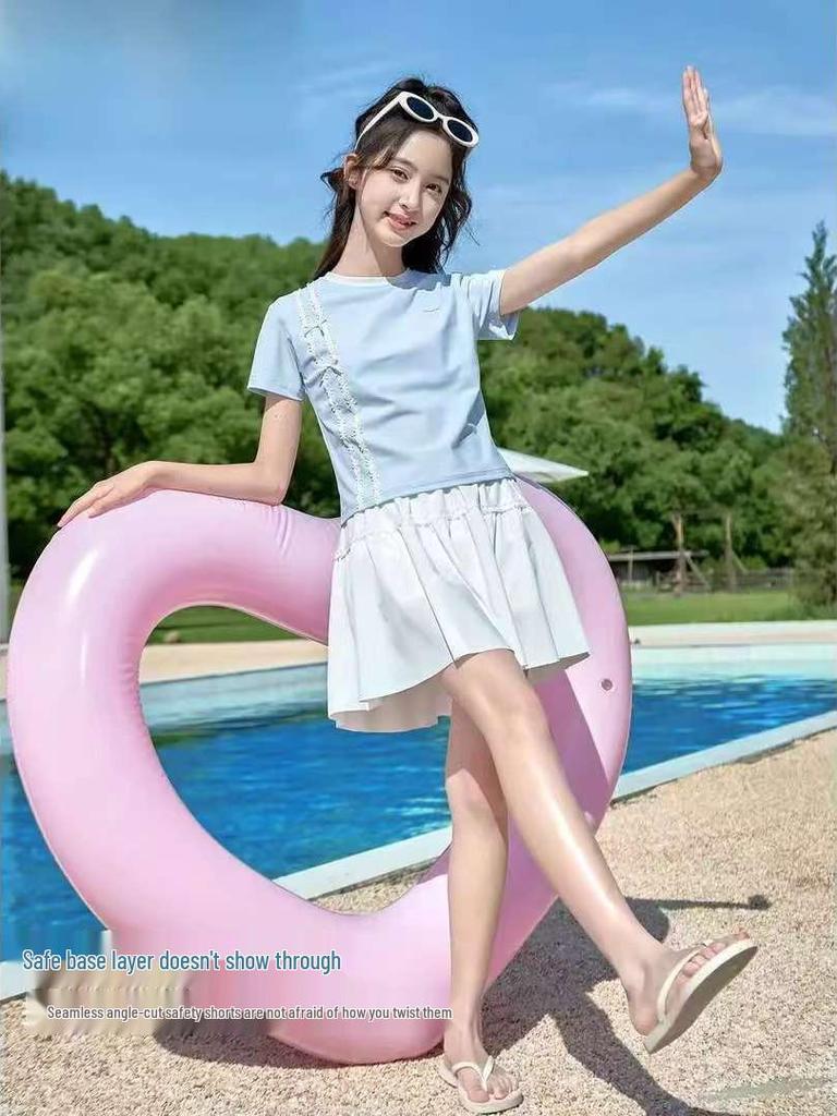Girls' Junior High School Two-Piece Swimsuit with Chest Pads - Stylish Design for Medium and Large Children