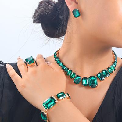 Kristallringe, Armband, Ohrringe, Strass-Halskette für Frauen, Hochzeitsbankett, Schmuckgeschenke