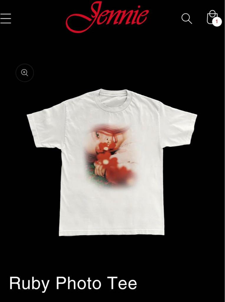 [USED] Jennie Ruby photo tee T-shirt, size M, Jennie