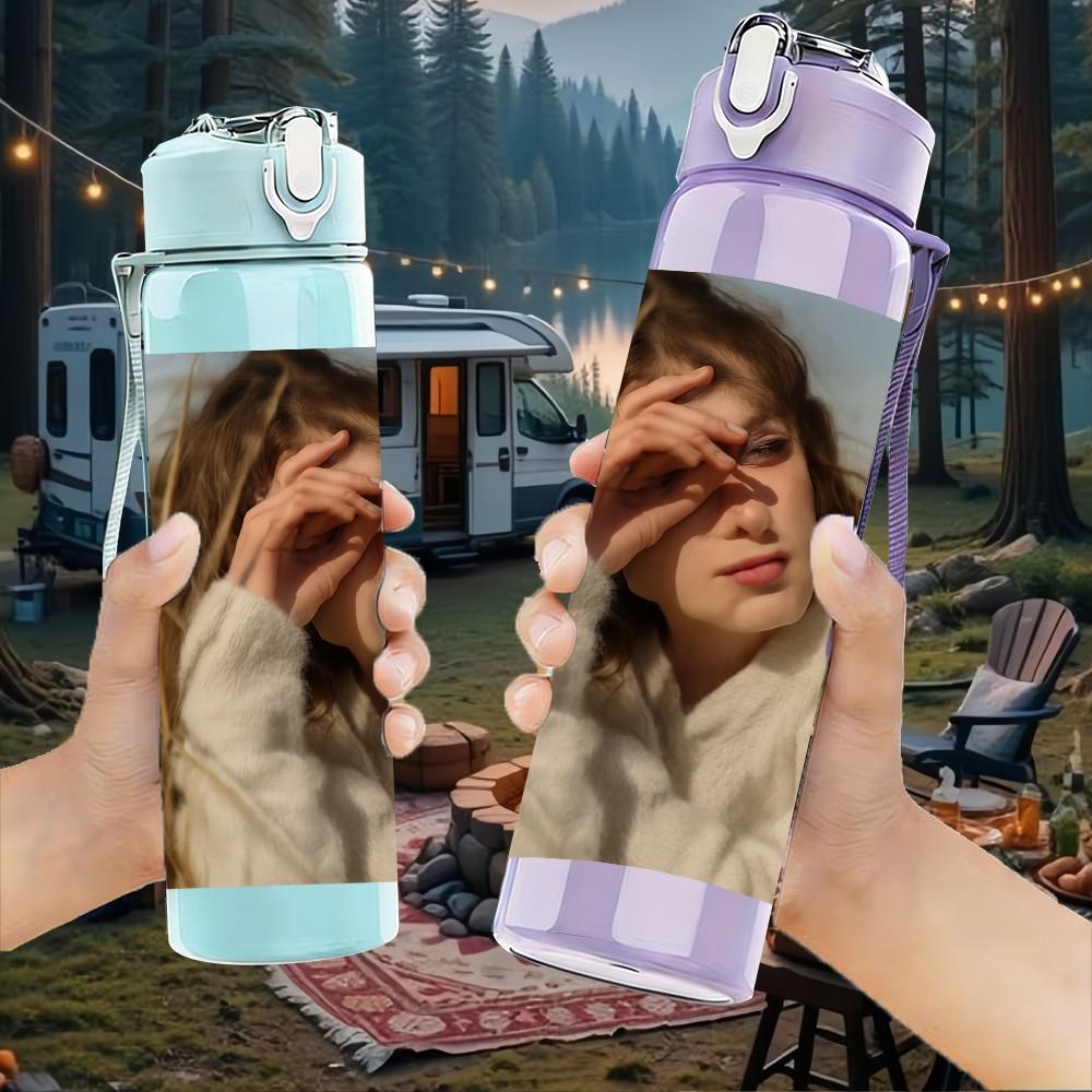 1PC Vintage Lady Soft Portrait 750ml Color Plastic Sports Water Bottle Leakproof Flip Straw Lid For Sports Office Home Use