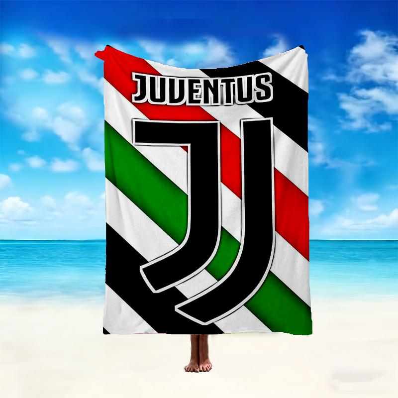 Soft Juventus Football Club Blanket Perfect for Snuggling Up On the Sofa, Ideal for Cozying Up In the Bedroom