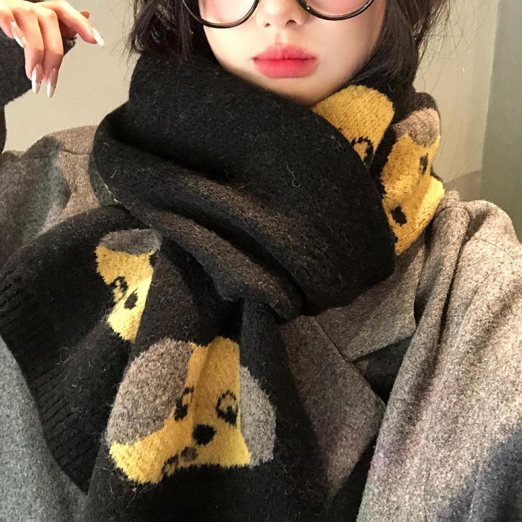 Contains Cute Puppy Knitted Scarf, Women's Autumn and Winter Warm Korean Atmosphere, Thickened Cold-proof Neck Scarf