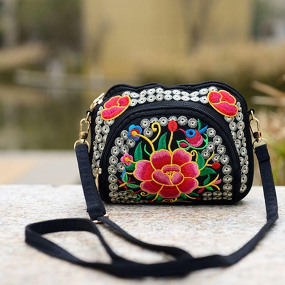 Ethnic Style Women Shoulder Bag Vintage Zipper Floral Embroidered Travel Pouch Cotton Mobile Phone Bag Crossbody Bag